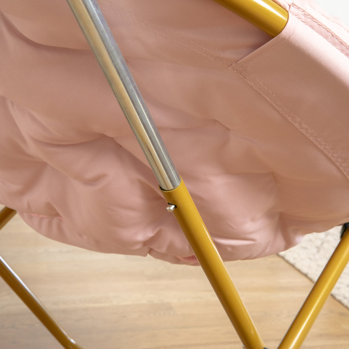 Gwen Folding XL Faux Fur Saucer Chair for Dorm or Bedroom